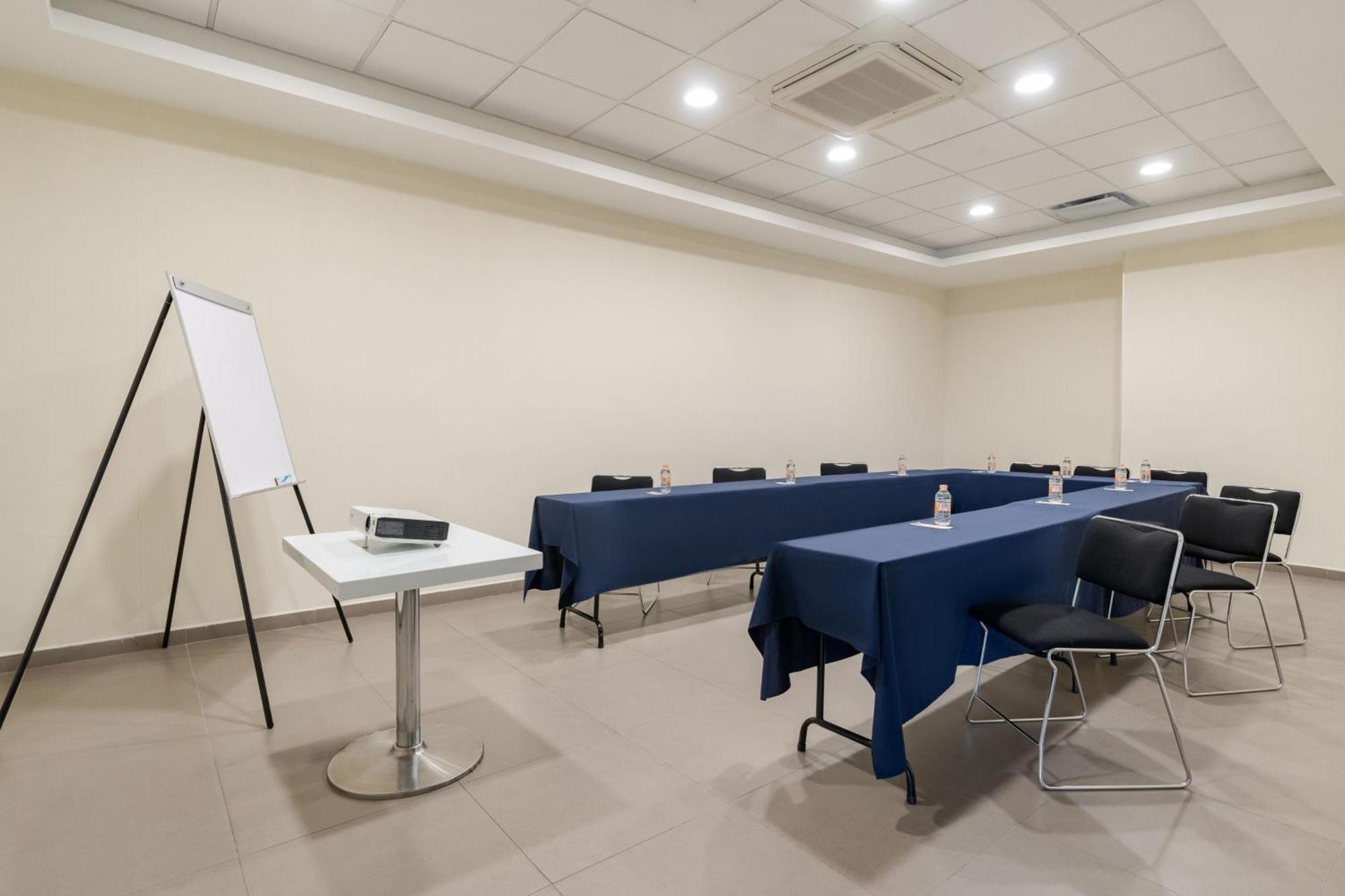 City Express Junior By Marriott Aguascalientes Centro Zewnętrze zdjęcie