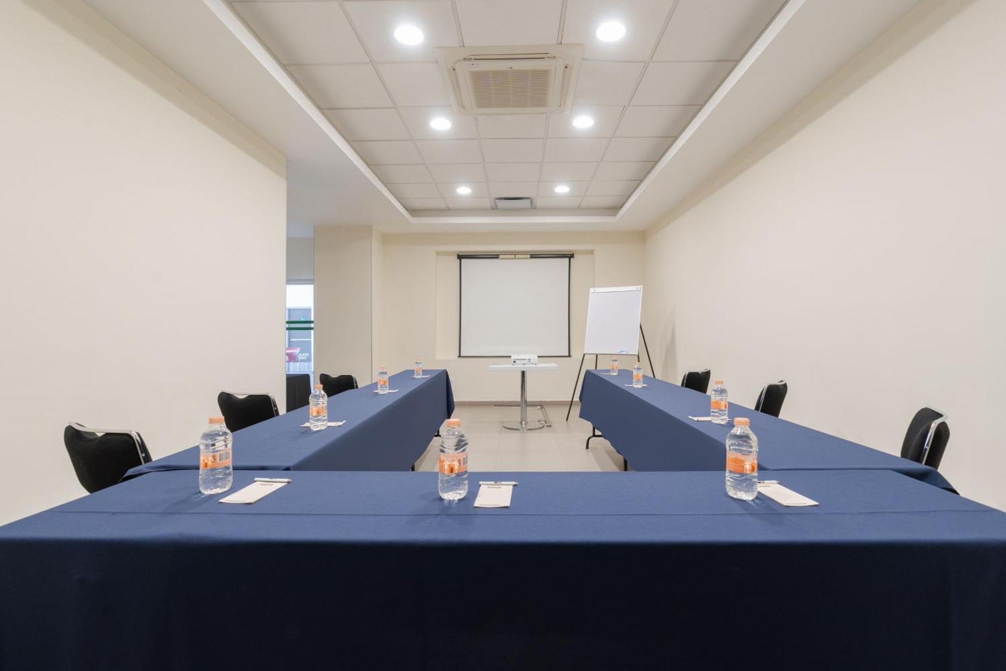 City Express Junior By Marriott Aguascalientes Centro Zewnętrze zdjęcie