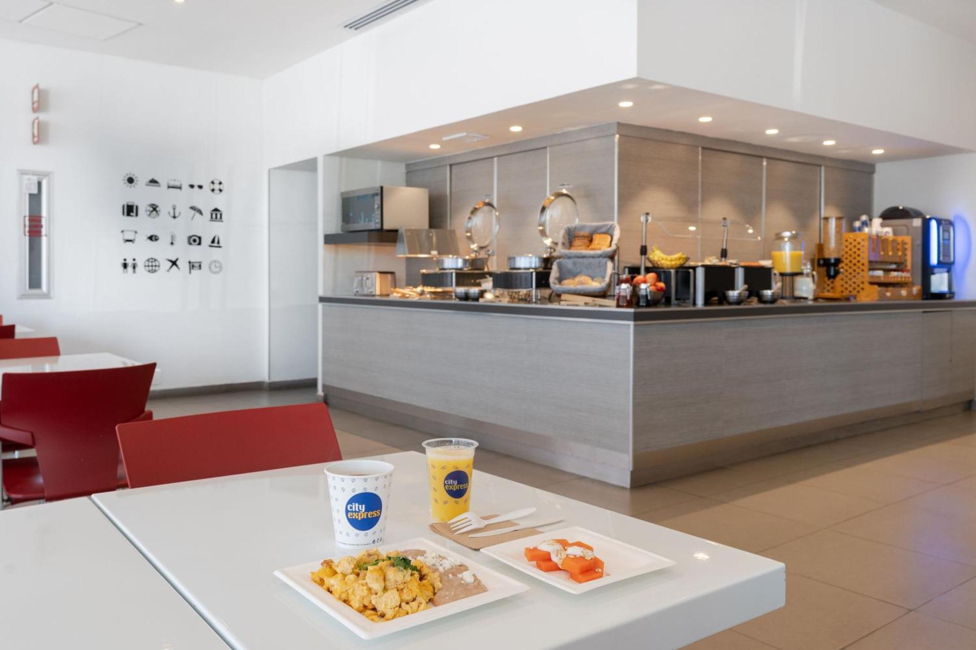 City Express Junior By Marriott Aguascalientes Centro Zewnętrze zdjęcie