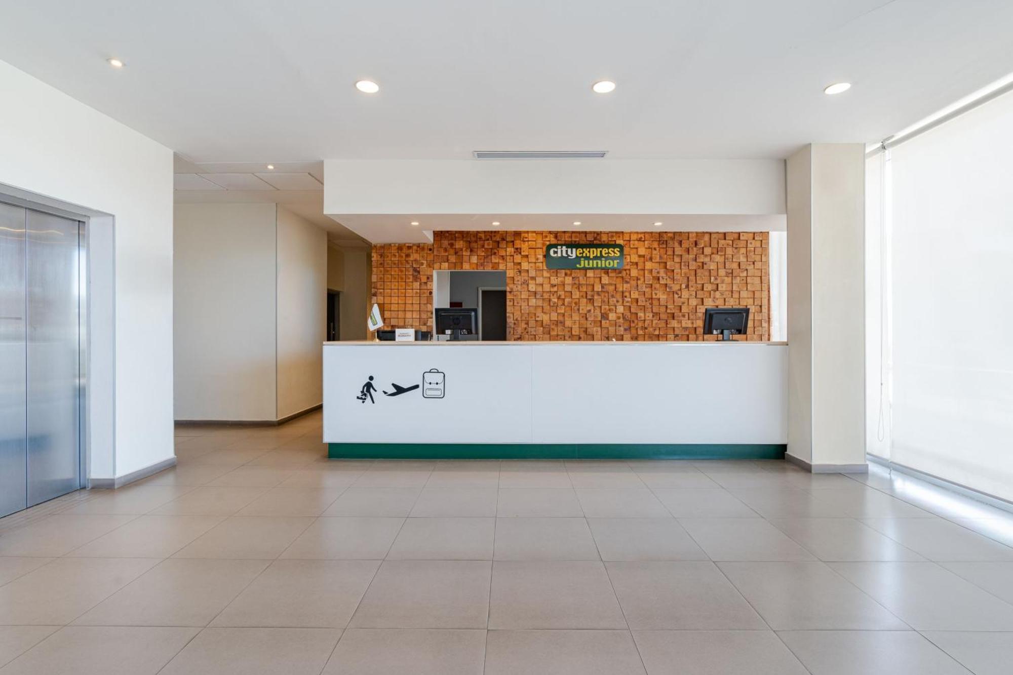 City Express Junior By Marriott Aguascalientes Centro Zewnętrze zdjęcie
