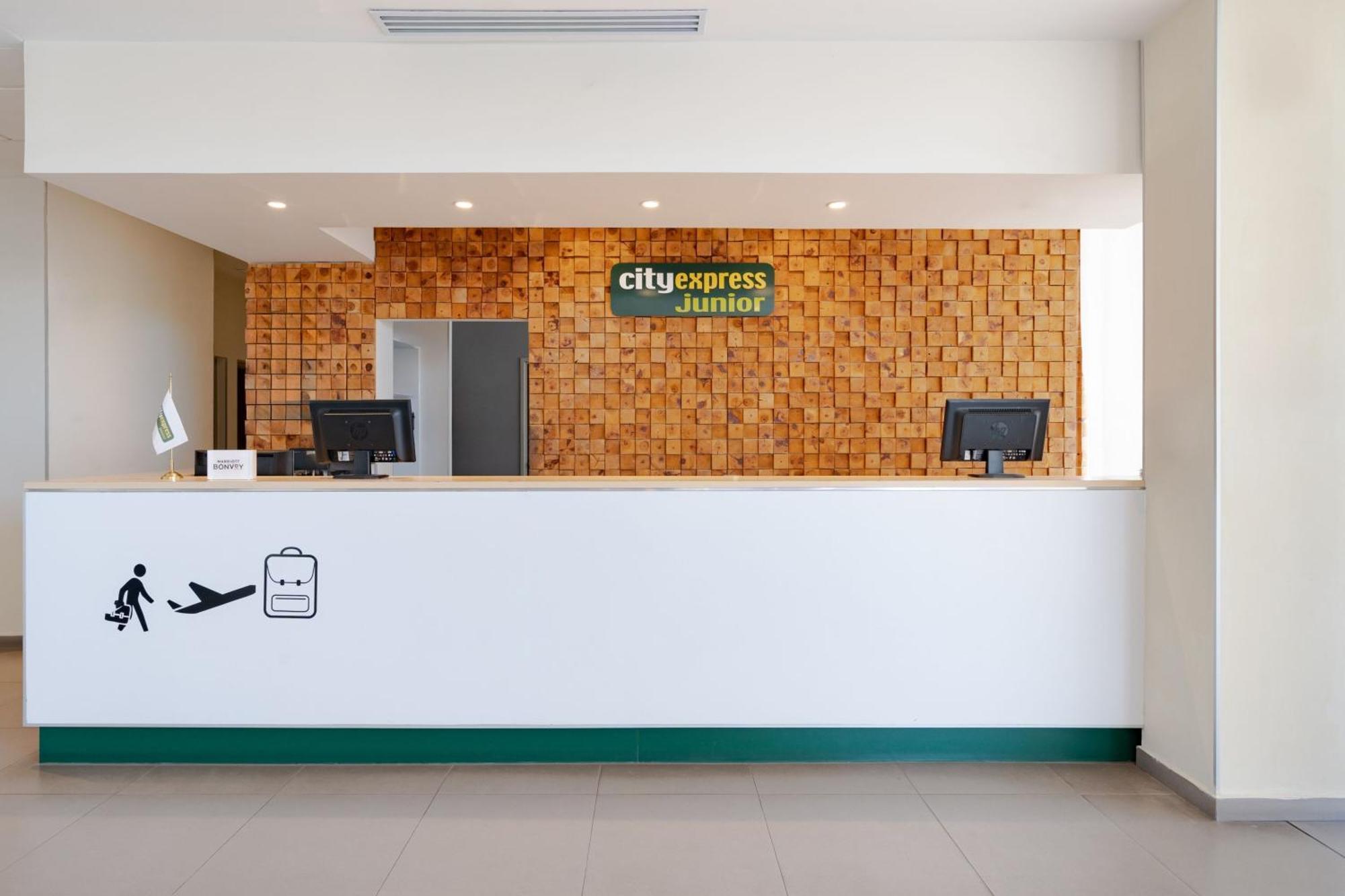 City Express Junior By Marriott Aguascalientes Centro Zewnętrze zdjęcie